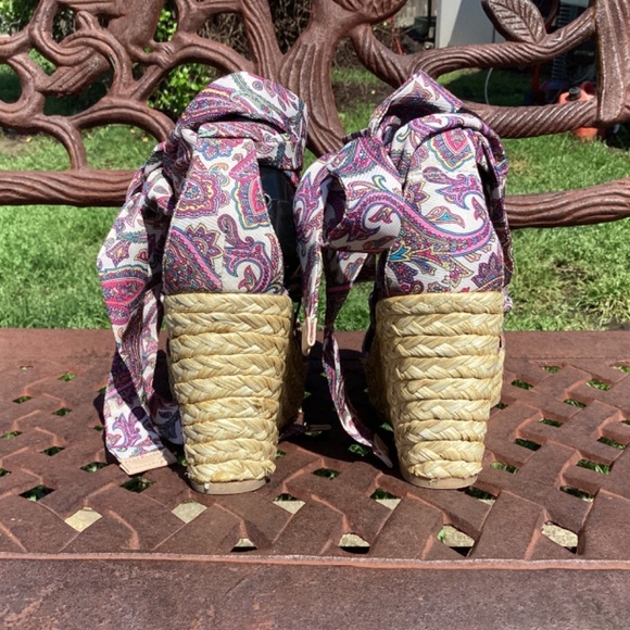 💋Nanette Lapore Strappy Jute Wedge Espadrille Sandal - Picture 6 of 7